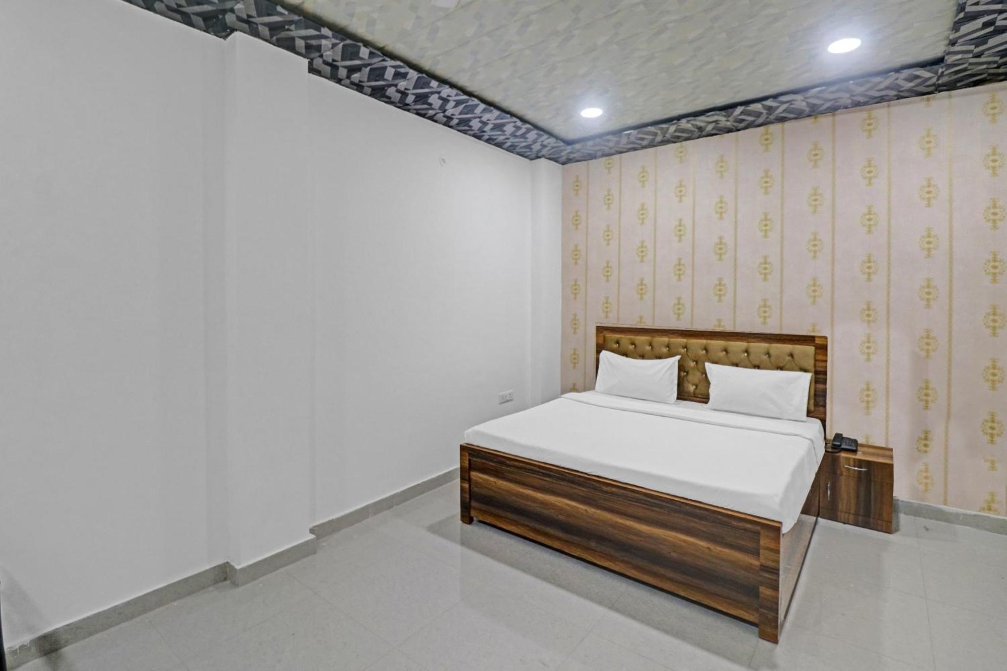 קאנפור Hotel O Paras Palace מראה חיצוני תמונה