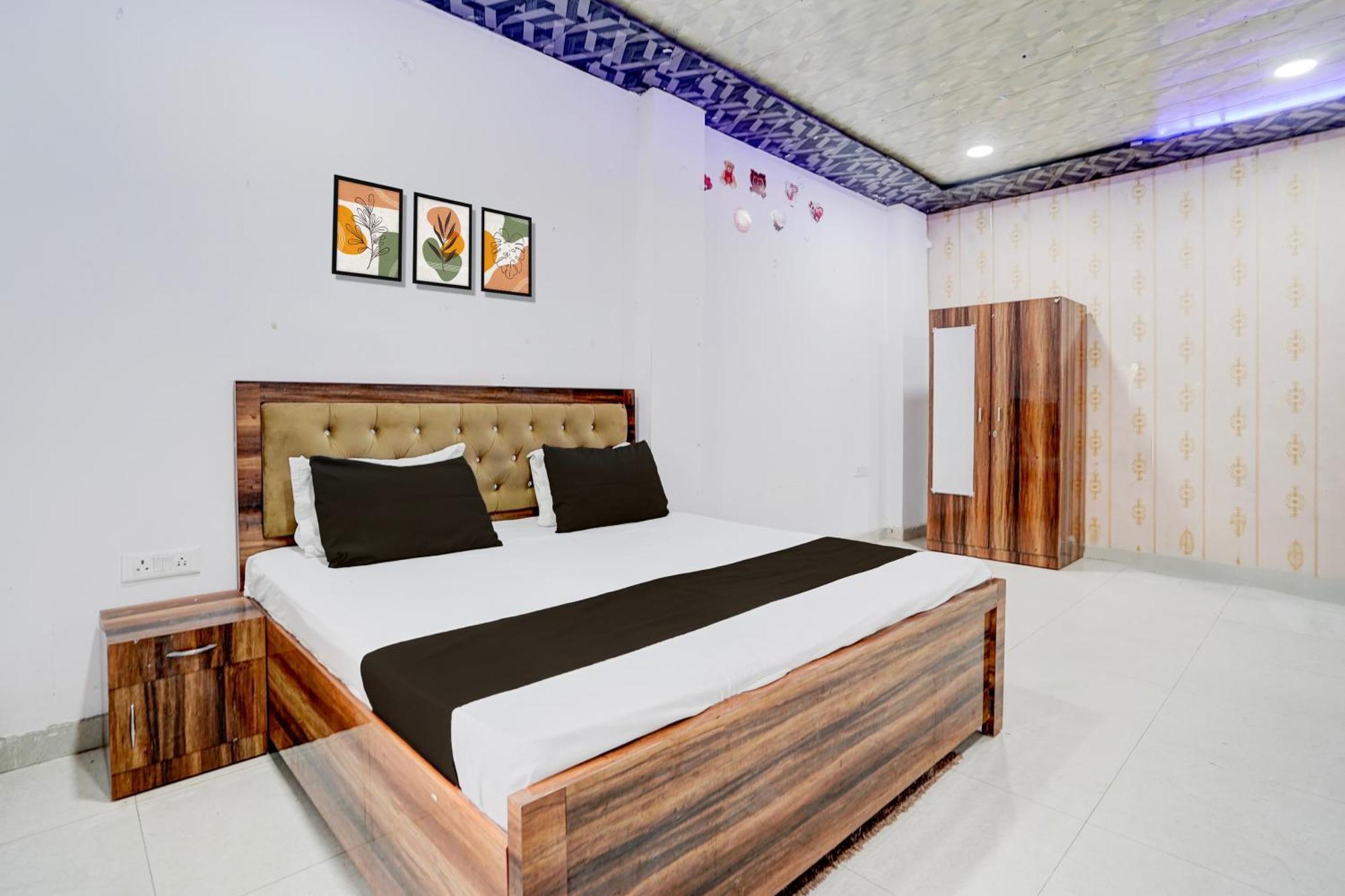 קאנפור Hotel O Paras Palace מראה חיצוני תמונה