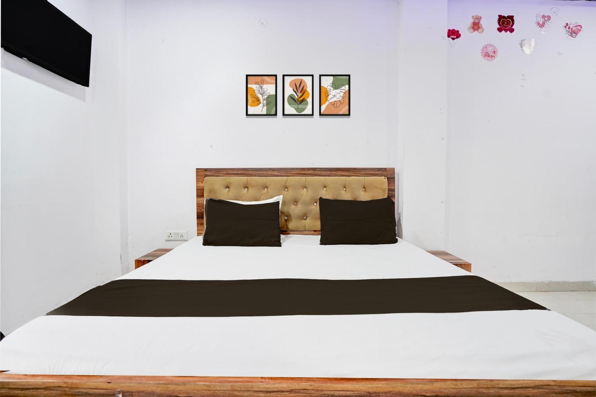 קאנפור Hotel O Paras Palace מראה חיצוני תמונה